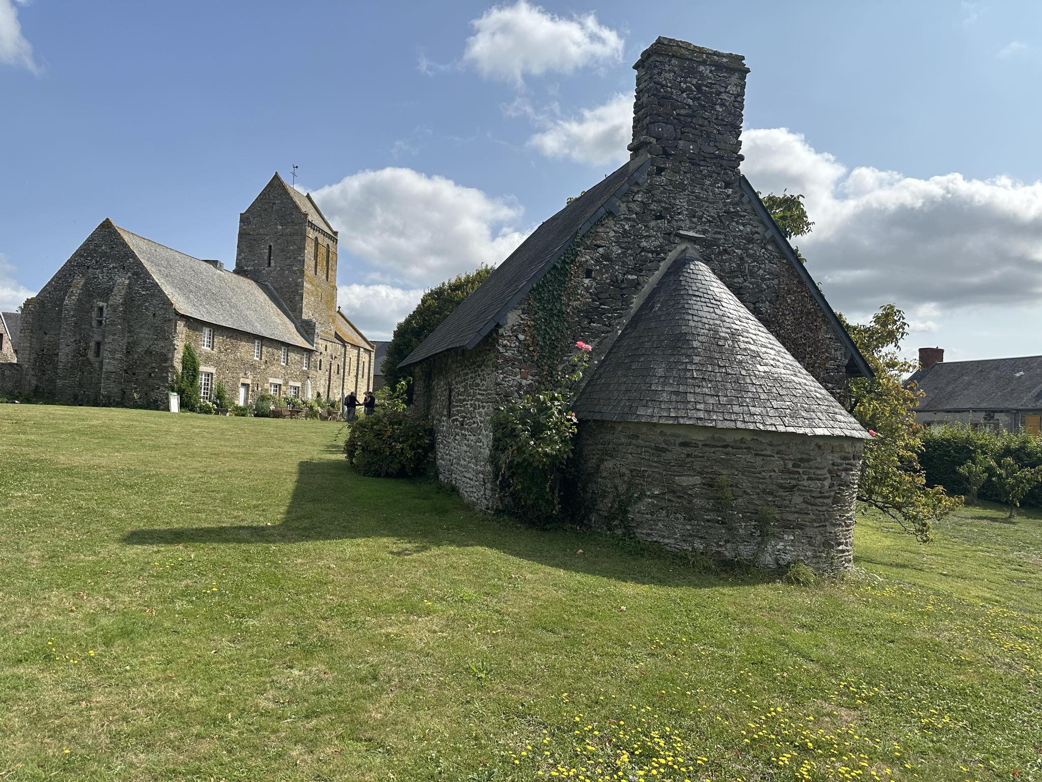 Prieuré saint Léonard